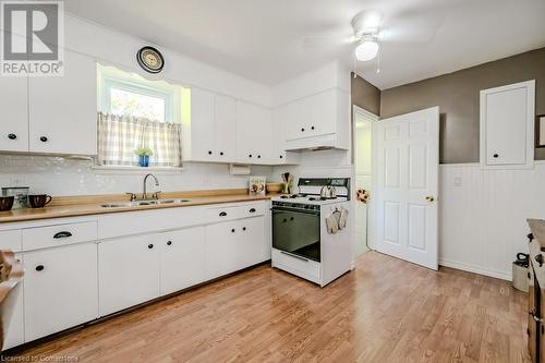 31 Ellen Street, Fort Erie, ON - Indoor Photo Showing Kitchen With Double Sink