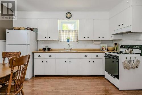 31 Ellen Street, Fort Erie, ON - Indoor Photo Showing Kitchen With Double Sink