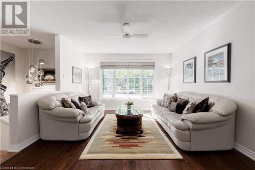 2259 Ingersoll Drive, Burlington, ON - Indoor Photo Showing Living Room