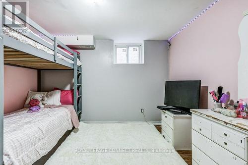 100 Sullivan Drive N, Ajax, ON - Indoor Photo Showing Bedroom