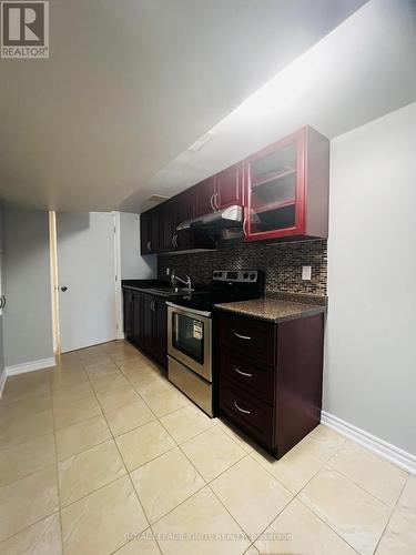 33 Bernbridge Road, Markham, ON - Indoor Photo Showing Kitchen