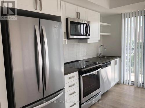 908 - 50 Wellesley Street E, Toronto, ON - Indoor Photo Showing Kitchen With Upgraded Kitchen