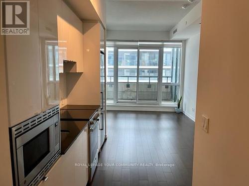 206 - 49 East Liberty Street, Toronto (Niagara), ON - Indoor Photo Showing Kitchen