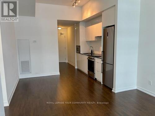 206 - 49 East Liberty Street, Toronto, ON - Indoor Photo Showing Kitchen