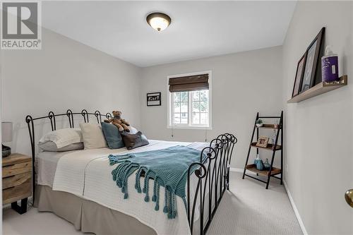 565 Dean Drive, Cornwall, ON - Indoor Photo Showing Bedroom