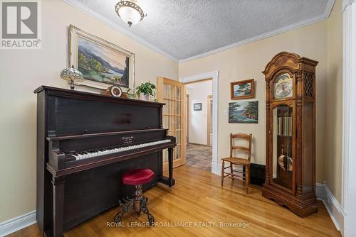 367 Bleecker Avenue, Belleville, ON - Indoor Photo Showing Other Room