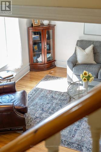 367 Bleecker Avenue, Belleville, ON - Indoor Photo Showing Living Room