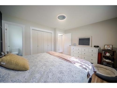 36 Anderson Crescent, Cranbrook, BC - Indoor Photo Showing Bedroom