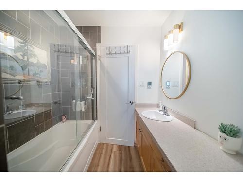 36 Anderson Crescent, Cranbrook, BC - Indoor Photo Showing Bathroom