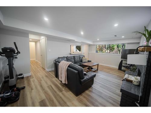 36 Anderson Crescent, Cranbrook, BC - Indoor Photo Showing Gym Room