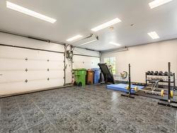 Garage - 