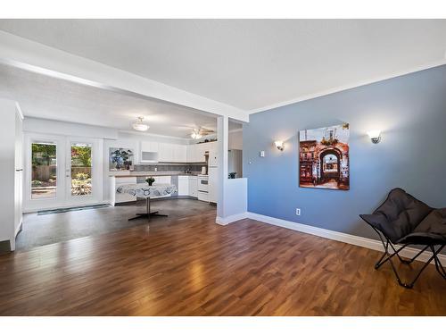 20784 48 Avenue, Langley, BC - Indoor Photo Showing Living Room