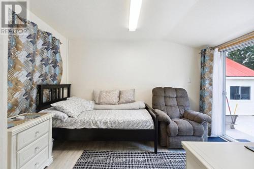 15 St Albans Drive, Halton Hills, ON - Indoor Photo Showing Bedroom