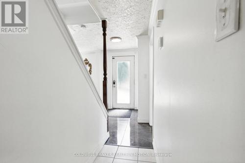 15 St Albans Drive, Halton Hills, ON - Indoor Photo Showing Other Room