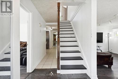 15 St Albans Drive, Halton Hills, ON - Indoor Photo Showing Other Room