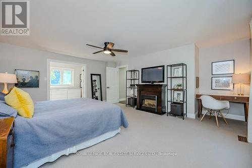 1460 Albion Avenue, Oakville, ON - Indoor Photo Showing Bedroom