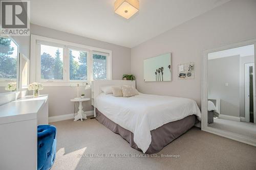 1460 Albion Avenue, Oakville, ON - Indoor Photo Showing Bedroom