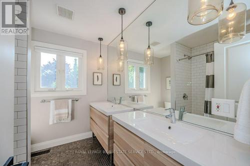 1460 Albion Avenue, Oakville, ON - Indoor Photo Showing Bathroom