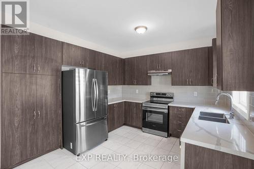 1627 Marina Drive, Fort Erie, ON - Indoor Photo Showing Kitchen With Double Sink With Upgraded Kitchen