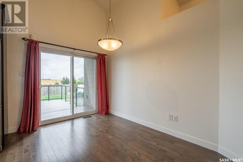 5114 Anthony Way, Regina, SK - Indoor Photo Showing Kitchen With Stainless Steel Kitchen With Upgraded Kitchen