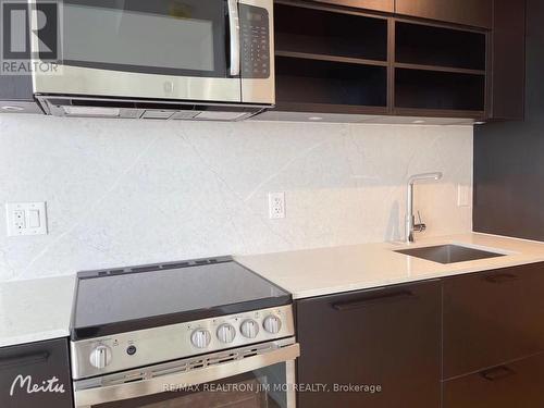 2409 - 135 East Liberty Street, Toronto, ON - Indoor Photo Showing Kitchen