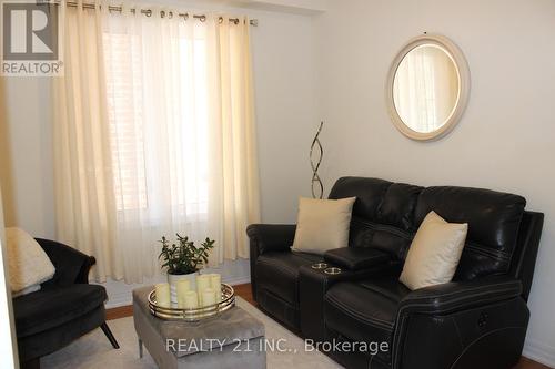 35 Ed Ewert Avenue, Clarington, ON - Indoor Photo Showing Living Room