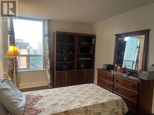 2408 - 400 Webb Drive, Mississauga (City Centre), ON - Indoor Photo Showing Bedroom