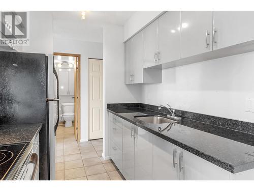 503 1026 Queens Avenue, New Westminster, BC - Indoor Photo Showing Kitchen