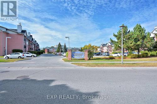 57 - 144 Conway Drive, London, ON - Outdoor