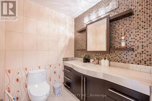 12B Basswood Road, Toronto (Willowdale West), ON - Indoor Photo Showing Bathroom