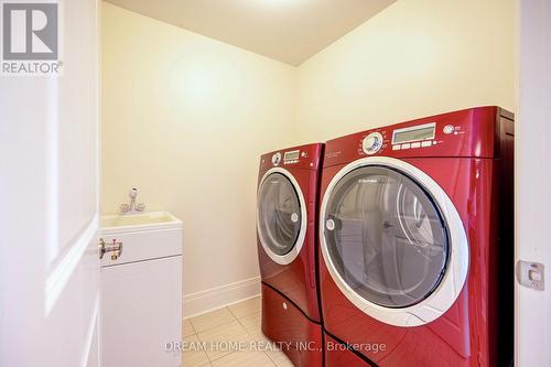 12B Basswood Road, Toronto, ON - Indoor Photo Showing Laundry Room