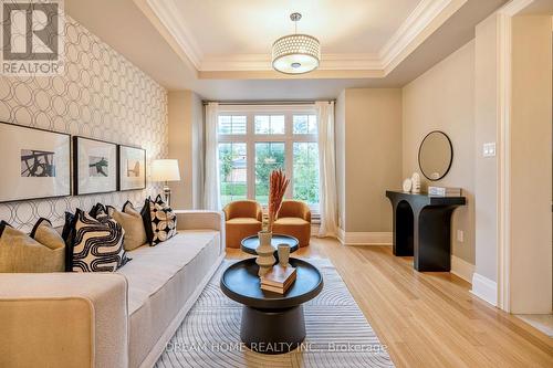 12B Basswood Road, Toronto (Willowdale West), ON - Indoor Photo Showing Living Room