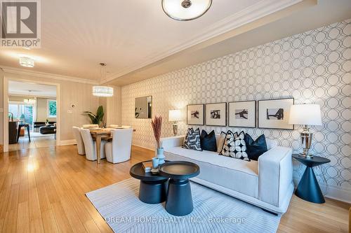 12B Basswood Road, Toronto (Willowdale West), ON - Indoor Photo Showing Living Room