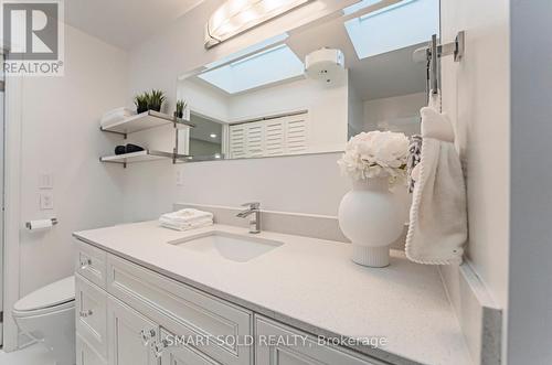 2 Oriole Road, Toronto, ON - Indoor Photo Showing Bathroom