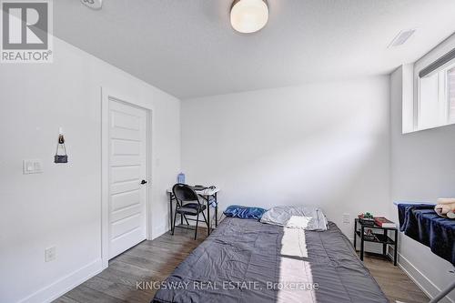 35 - 99 Roger Street, Waterloo, ON - Indoor Photo Showing Bedroom