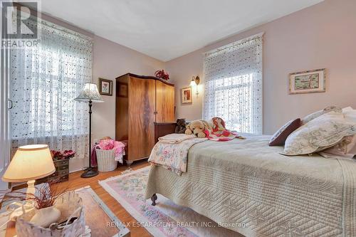 254 Western Avenue, Norfolk, ON - Indoor Photo Showing Bedroom