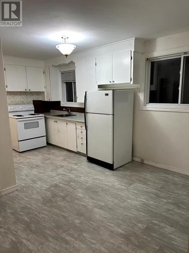 3 - 1473 Mclarenwood Terrace, London, ON - Indoor Photo Showing Kitchen