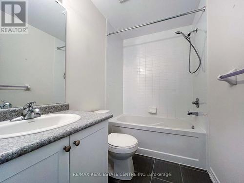 840 Cook Crescent, Shelburne, ON - Indoor Photo Showing Bathroom