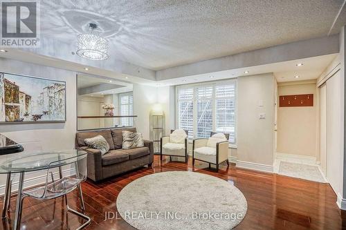 144 - 3 Everson Drive, Toronto, ON - Indoor Photo Showing Living Room