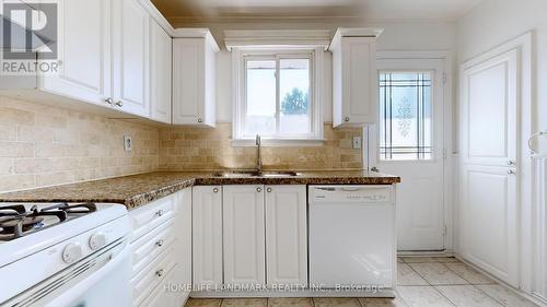 177 Maple Avenue, Richmond Hill, ON - Indoor Photo Showing Kitchen