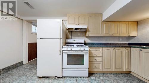 177 Maple Avenue, Richmond Hill, ON - Indoor Photo Showing Kitchen