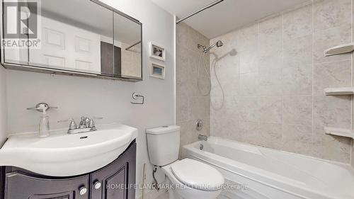 177 Maple Avenue, Richmond Hill, ON - Indoor Photo Showing Bathroom