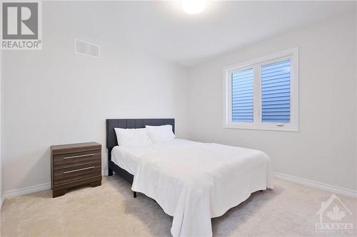 331 Finial Way, Ottawa, ON - Indoor Photo Showing Bedroom