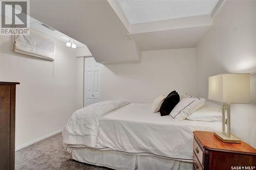 158 Whiteshore Crescent, Saskatoon, SK - Indoor Photo Showing Bedroom