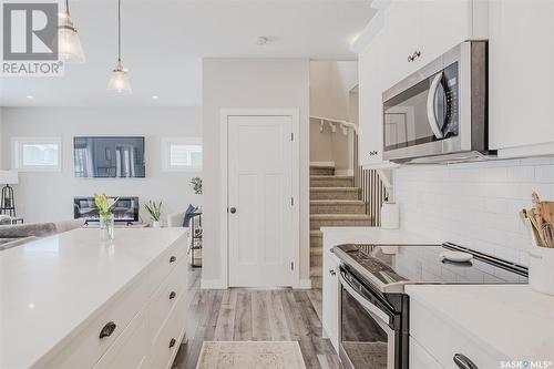 339 Dagnone Crescent, Saskatoon, SK - Indoor Photo Showing Kitchen