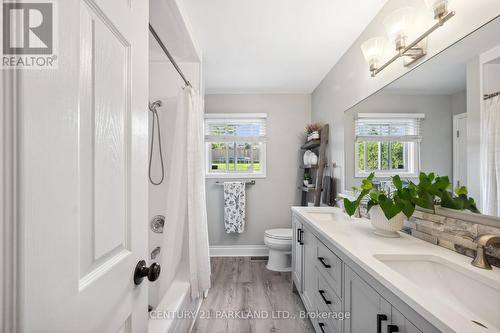 941 Wyldewood Drive, Oshawa, ON - Indoor Photo Showing Bathroom