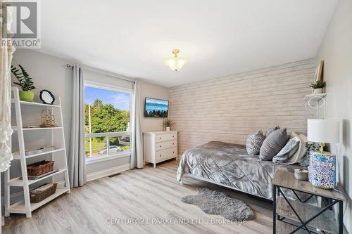 941 Wyldewood Drive, Oshawa, ON - Indoor Photo Showing Bedroom