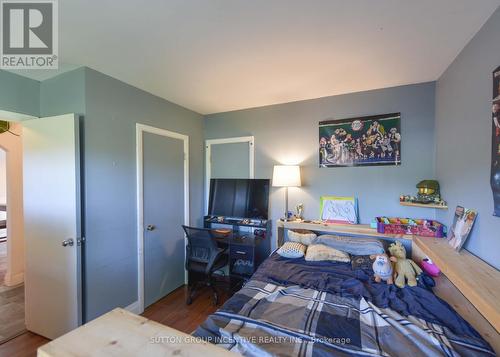 5450 Highway 11 S, Oro-Medonte, ON - Indoor Photo Showing Bedroom