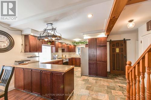 5450 Highway 11 S, Oro-Medonte, ON - Indoor Photo Showing Kitchen