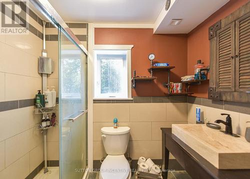 5450 Highway 11 S, Oro-Medonte, ON - Indoor Photo Showing Bathroom